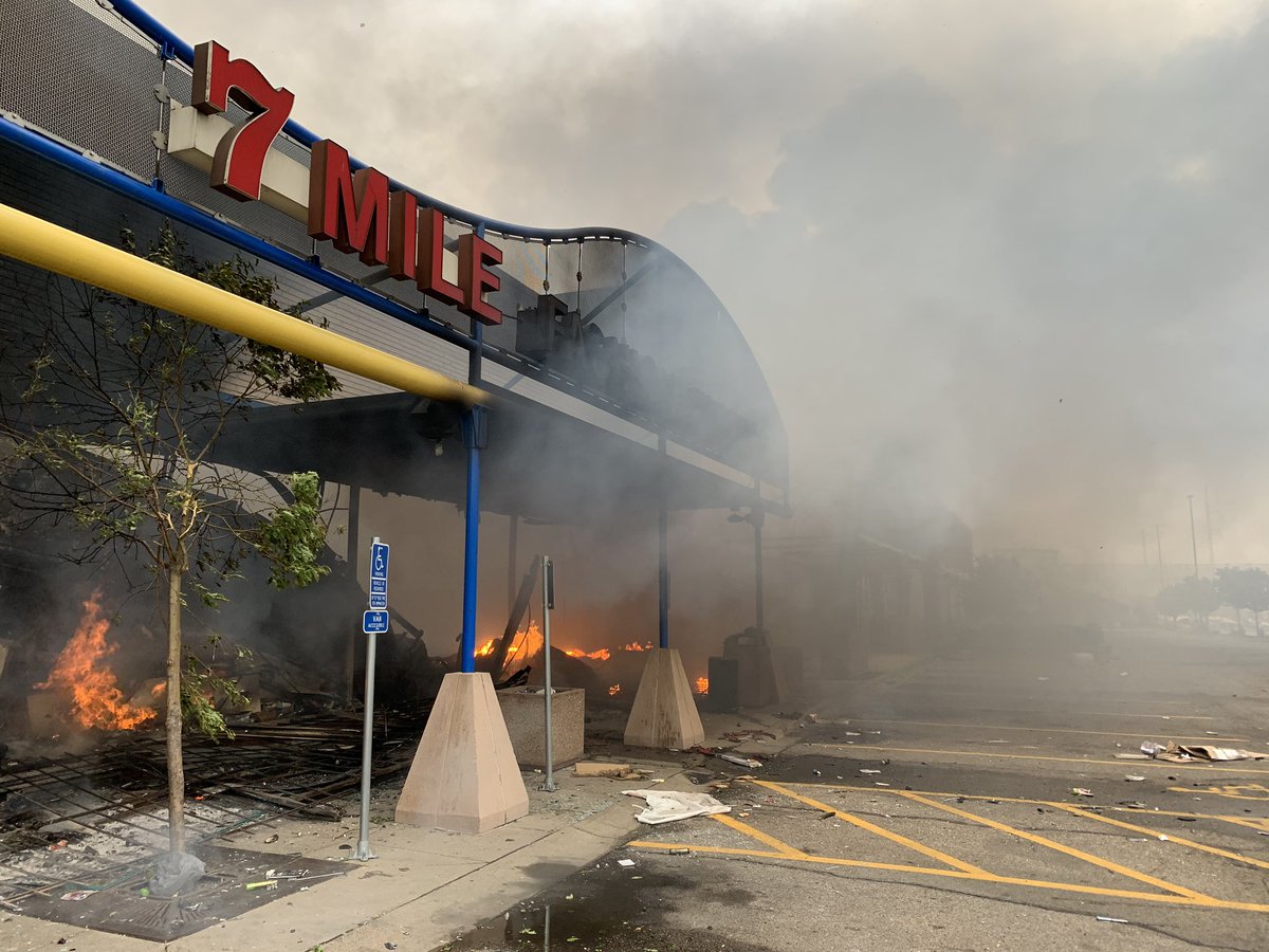 Fire at Hi-Lake Shopping Center in Minneapolis is out of control with no sign of fire crews anywhere. Winds are whipping up the flames