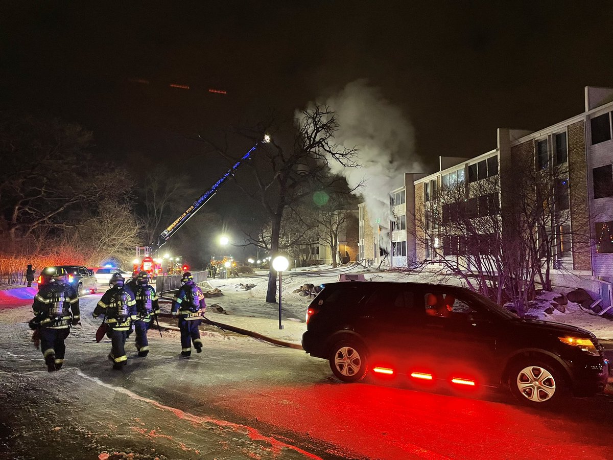 Burnsville Fire along with other South Metro Depts. on scene of an apartment fire near 35W and Burnsville Pkwy. We're not sure of cause or injuries but flames appear to have affected at least 3 floors.