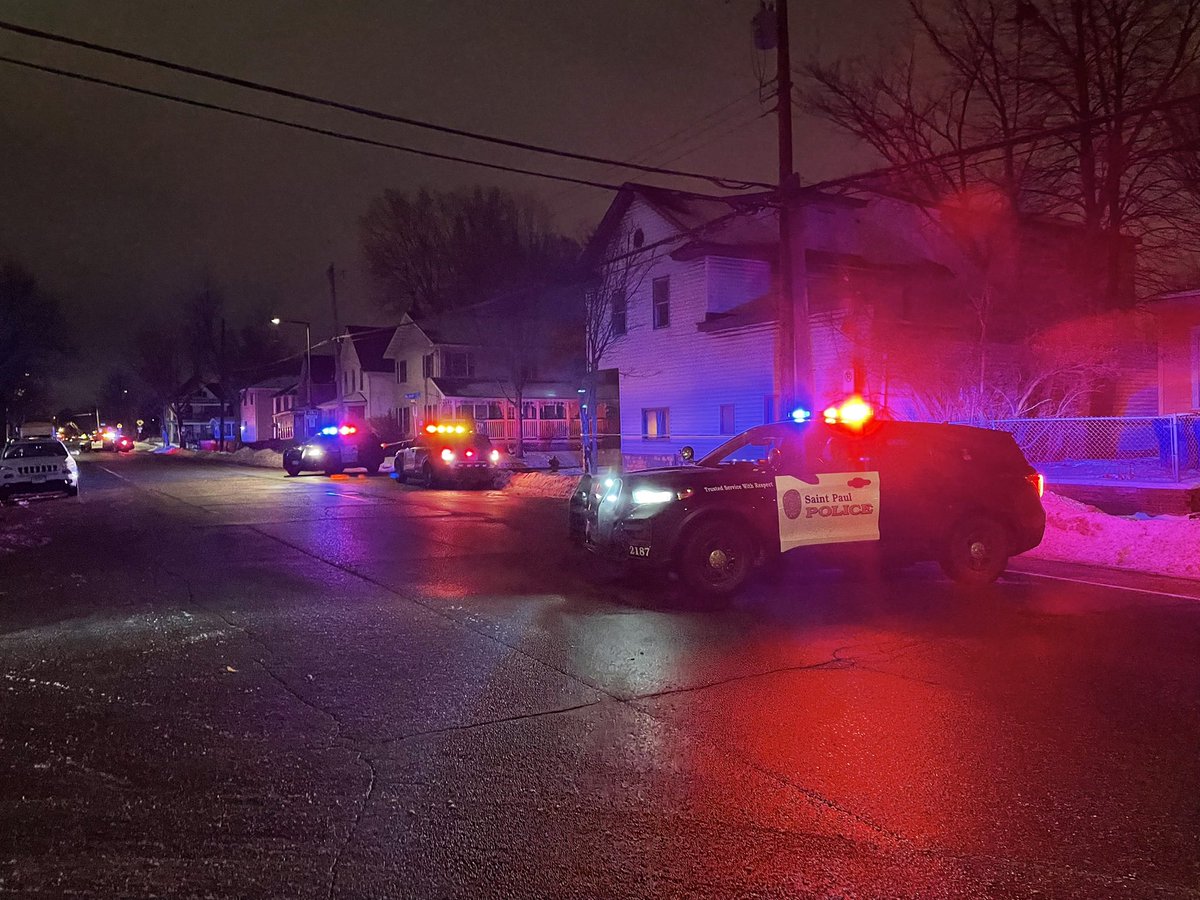 @sppdmn investigating a shooting in Frogtown near Blair & Western. We're working to gather more details.