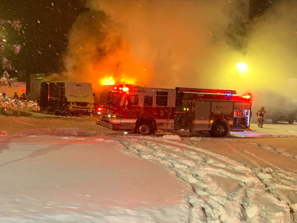 A UPS warehouse in Rochester, Minnesota caught fire Saturday night after several vehicles were burning nearby, the city's fire department says