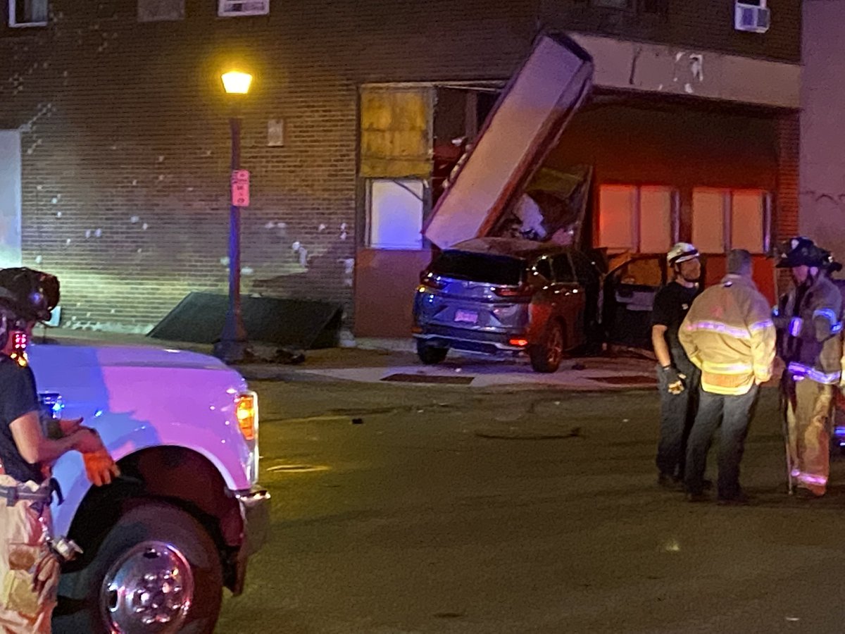 Two vehicles crashed into two buildings on arcade street in Saint Paul