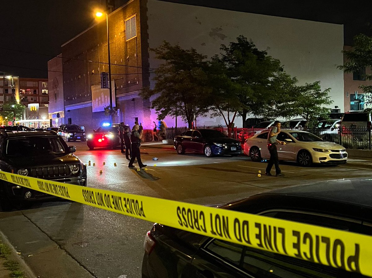 Hennepin Ave and Lagoon.
Police arrived, not locating a victim. Victim reported to be a BM, camo jeans, dreads. Bystanders say he was shot in the leg and got into a vehicle. Notifying hospitals.
Casings located.