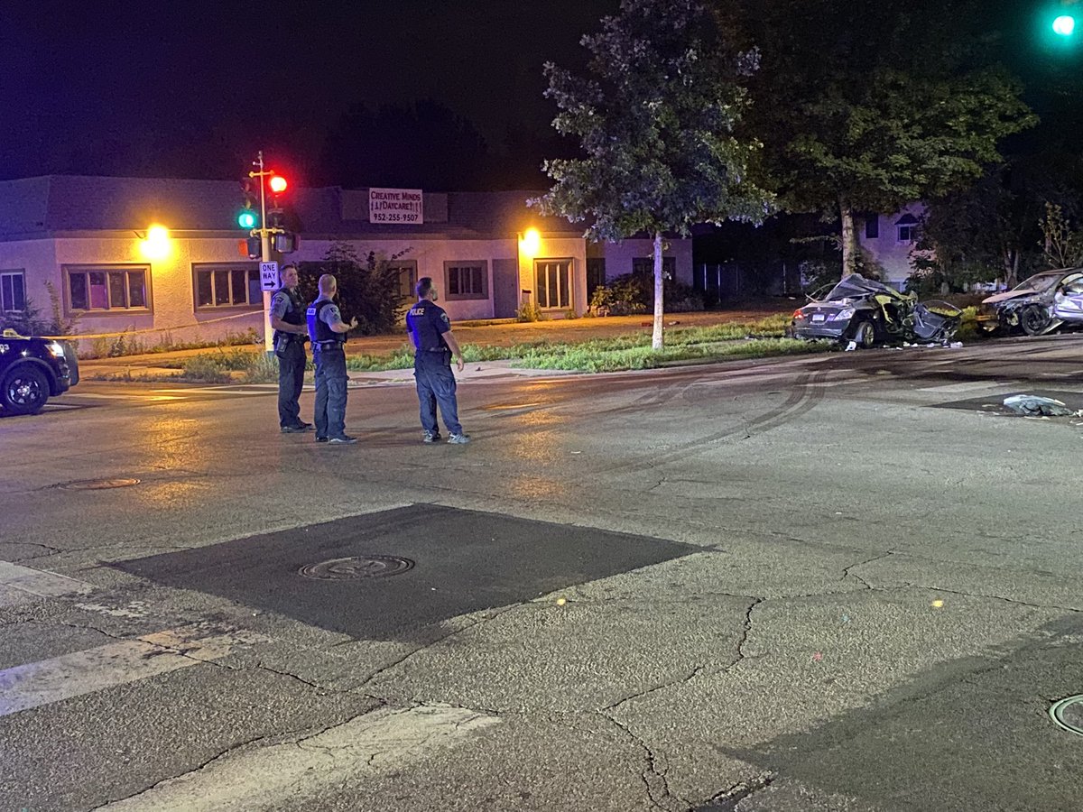 MPD is investigating a car crash near the intersection of east 38th street and Portland Ave in south Minneapolis 