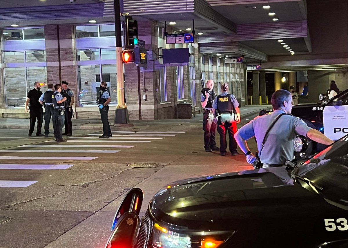 Multiple shots fired at Lagoon and Hennepin Ave.
Off-duty on site and calling for back up.