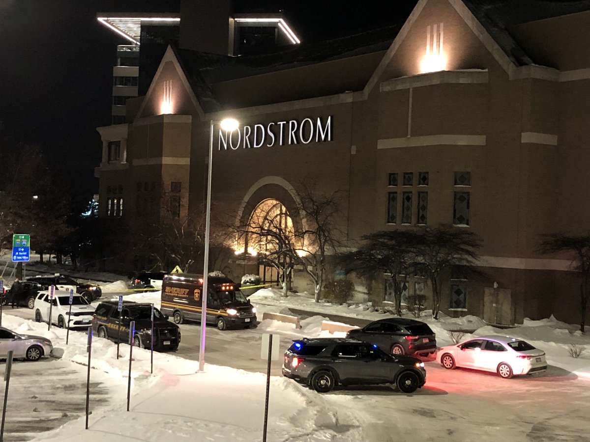 As of 9:10pm, mall of America has lifted its lockdown, after what police say is a reported shooting. The mall is asking shoppers to leave the property. The mall will stay closed for the evening