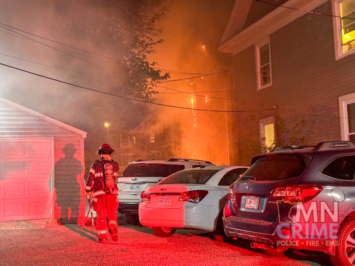 MINNEAPOLIS: 26xx Emerson Ave. S. – Fire crews are on scene battling a fire on the back porch of a residence. They arrived to find heavy fire showing and reported a downed power line in the rear. A second alarm was requested after crews found fire had extended to the detached