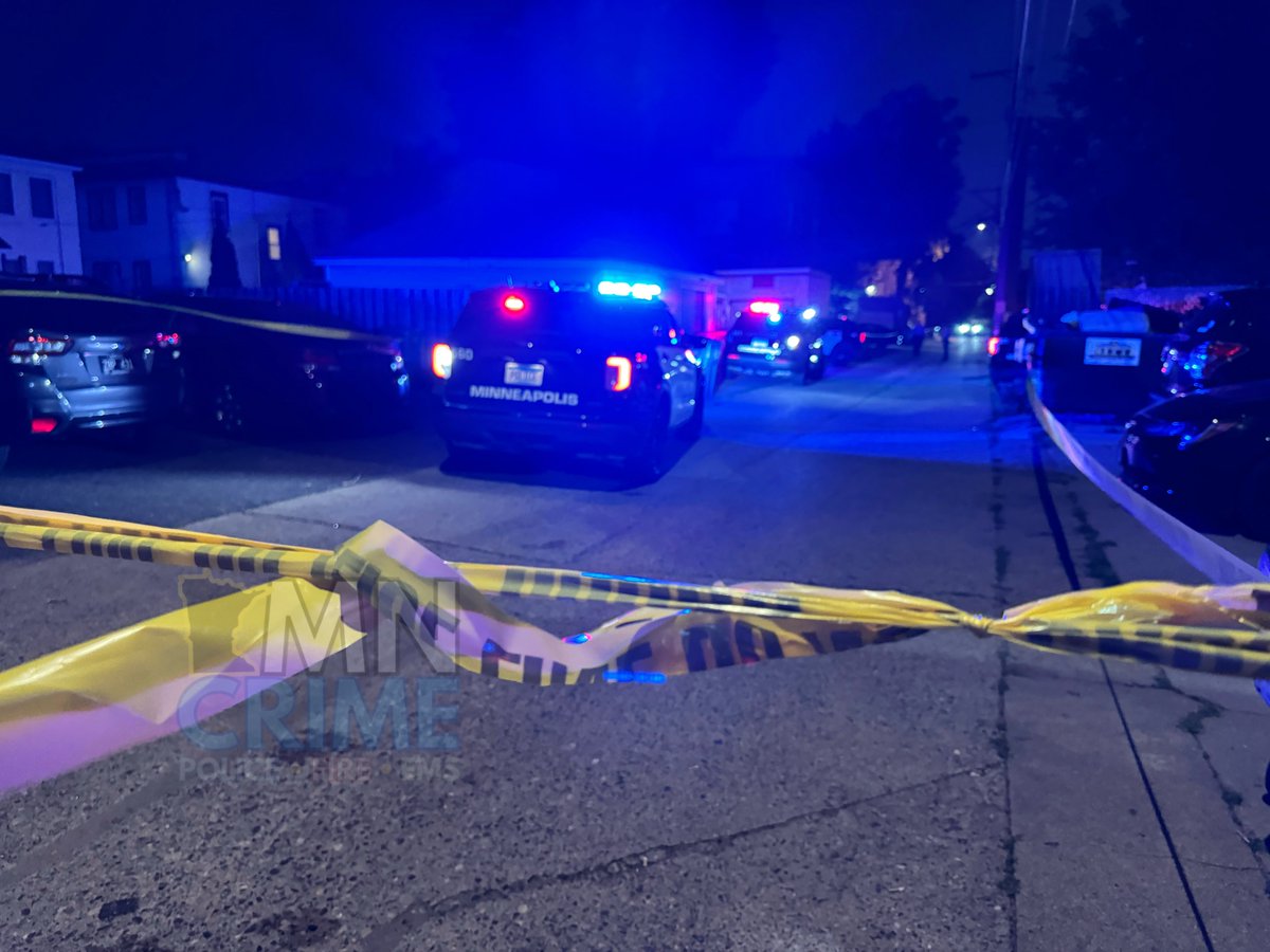 MINNEAPOLIS: Police are investigating a shooting on the 2600 block of Blaisdell Ave., with officers finding a 20s male gunshot victim in the back of a residence and with five gunshot wounds, including to the chest, hip, arm and leg. 