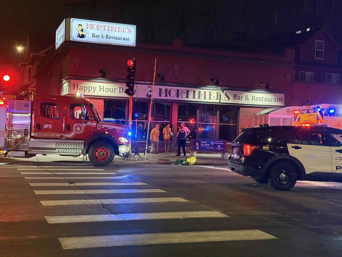A man died after being shot early this morning during an apparent dispute in a south Minneapolis neighborhood, police say. Officers from the Fifth Precinct were called to the area of Franklin Avenue and Lyndale Avenue South at 2:33 a.m. for a report of shots fired