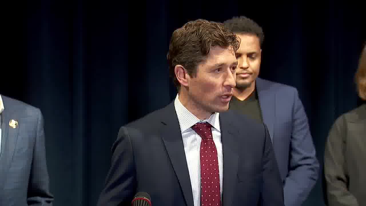 Minneapolis officials are responding to reports that as many as 100 federal agents will be deployed to the Twin Cities, with a specific focus on targeting the Somali community. Mayor Jacob Frey delivered a message in Somali on Tuesday, saying, “We love you, we stand with you, we aren’t backing down.”